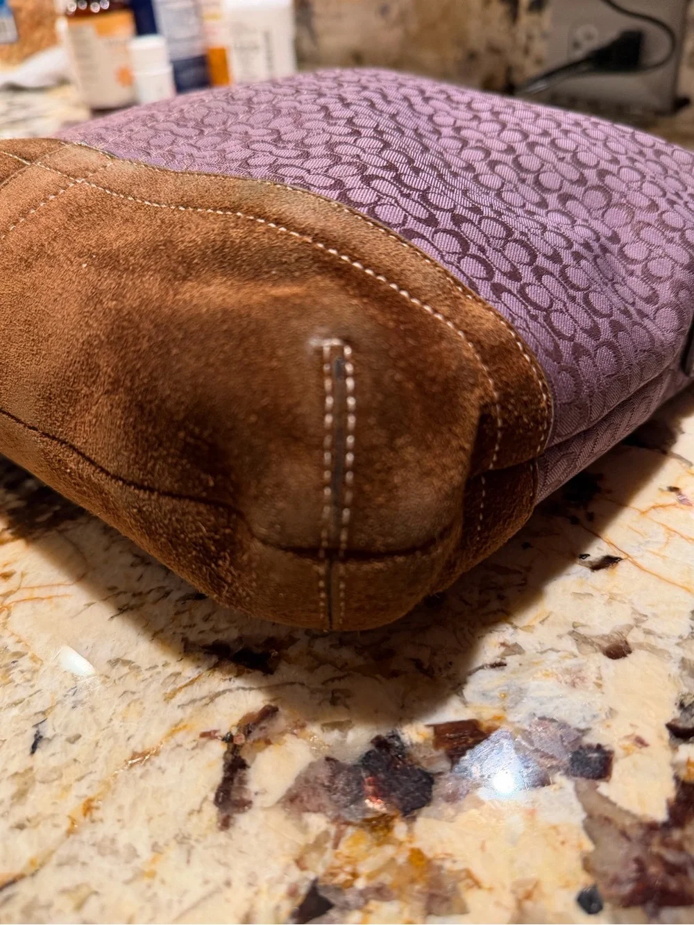 Coach VINTAGE Y2K EUC Lavender Purple Suede Trim Crossbody Tassel Metal Hang Tag